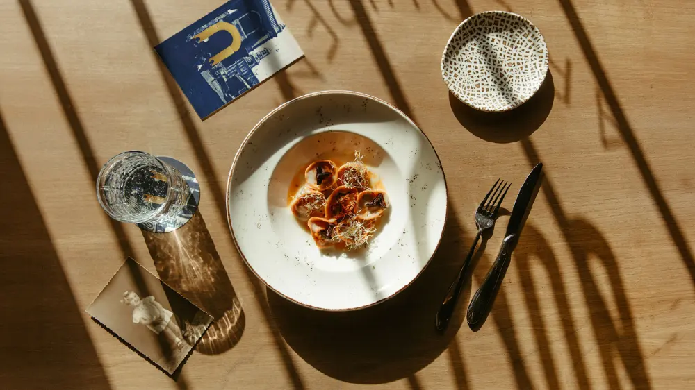 A pasta dish shown on Mumis’s official website